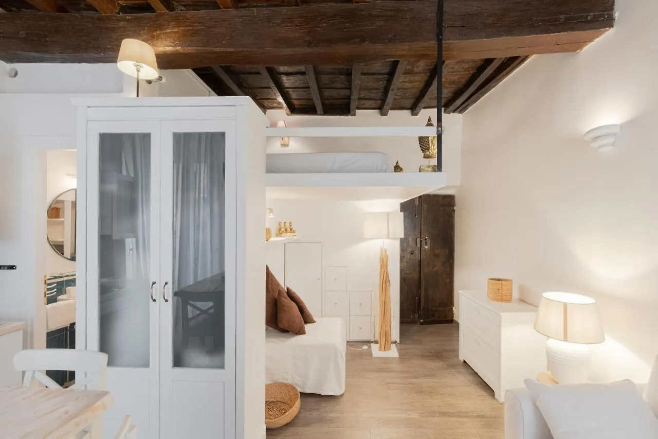 Navona Loft Luxury 5 People Apartment Rome